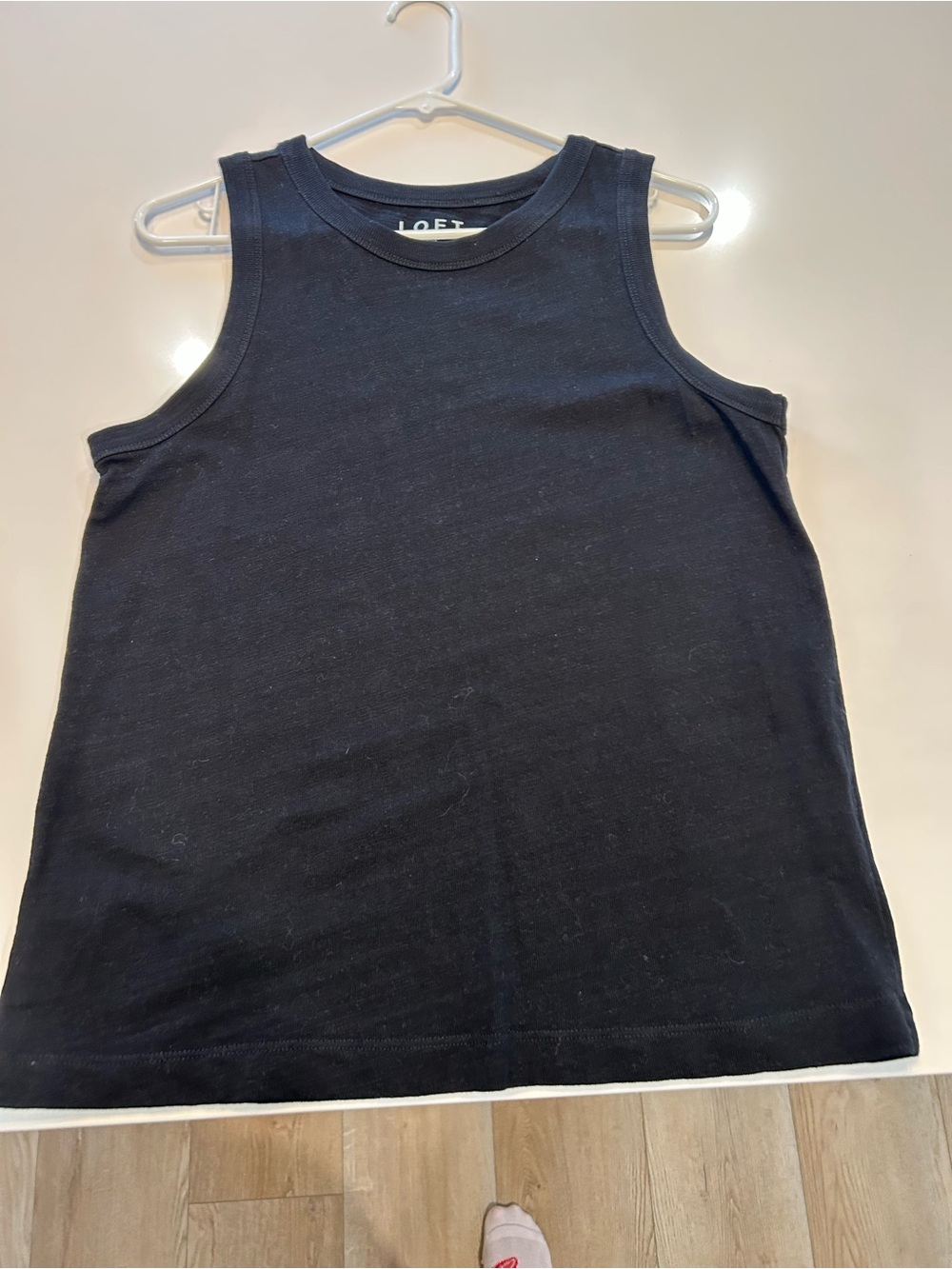 LOFT Black Sleeveless Classic Tank Top